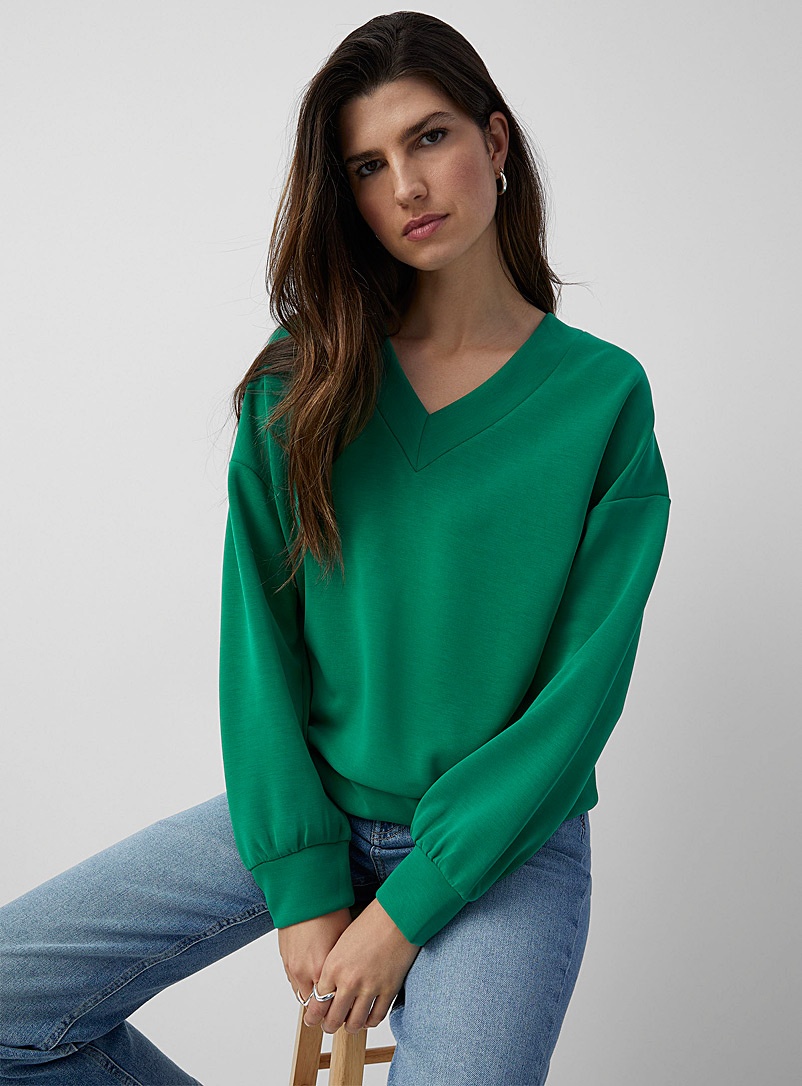 Contemporaine Bottle Green Peachskin V-neck sweatshirt for women