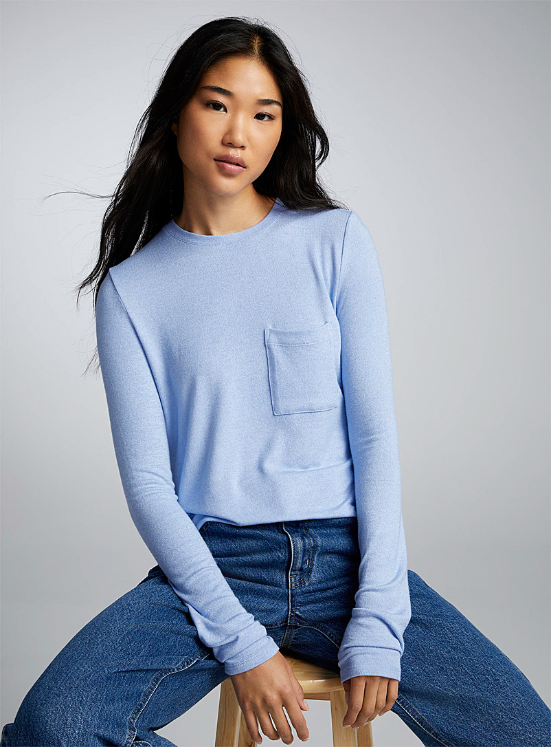 Twik: Le t-shirt chiné à pochette Bleu pâle pour femme