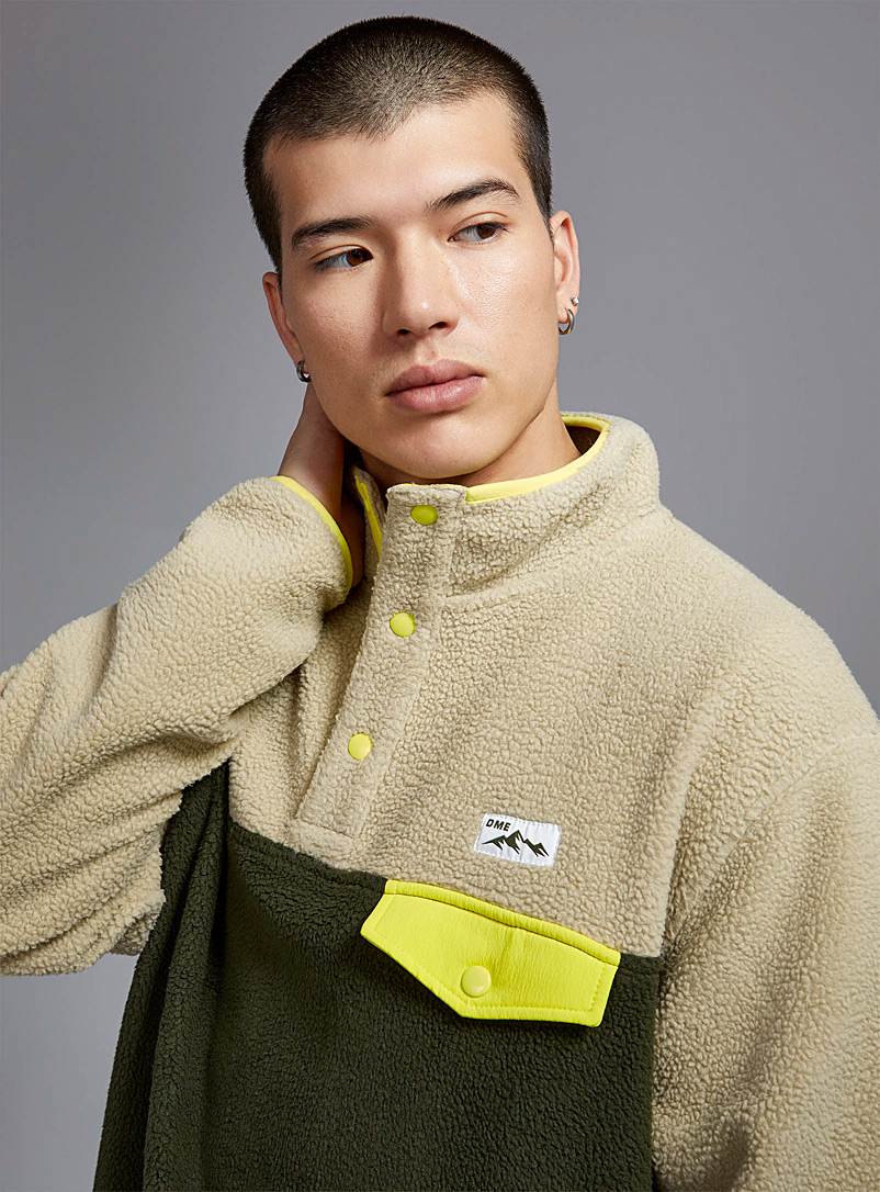 Djab Mossy Green Colour-block polar fleece pullover for men