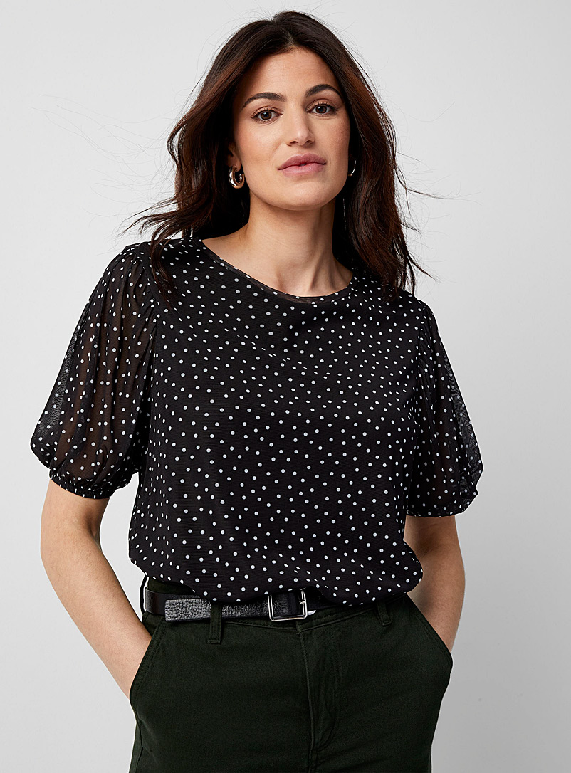 Contemporaine Patterned Black Puff-sleeve micromesh T-shirt for women