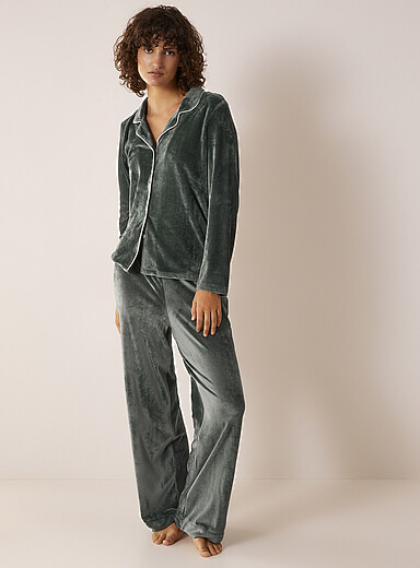Miiyu Green Velvety piped pyjama set <b>Christmas Collection</b> for women