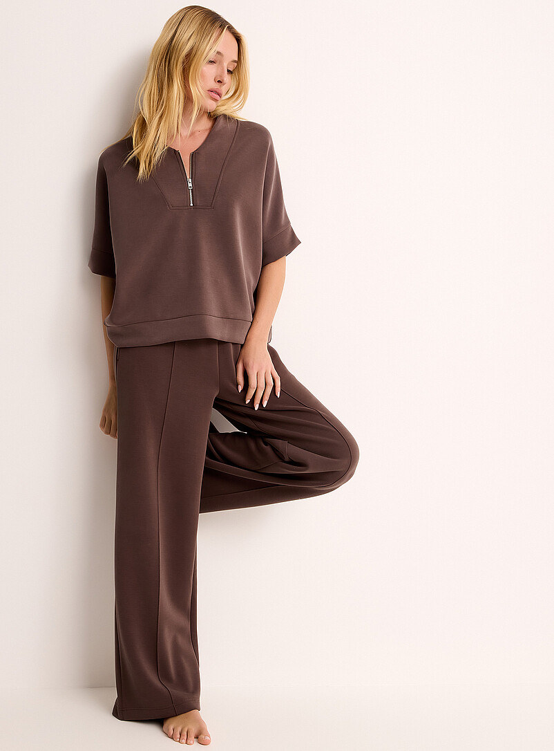 Miiyu: Le sweat col V zipp&eacute; toucher peau de p&ecirc;che Chocolat - Espresso pour femme