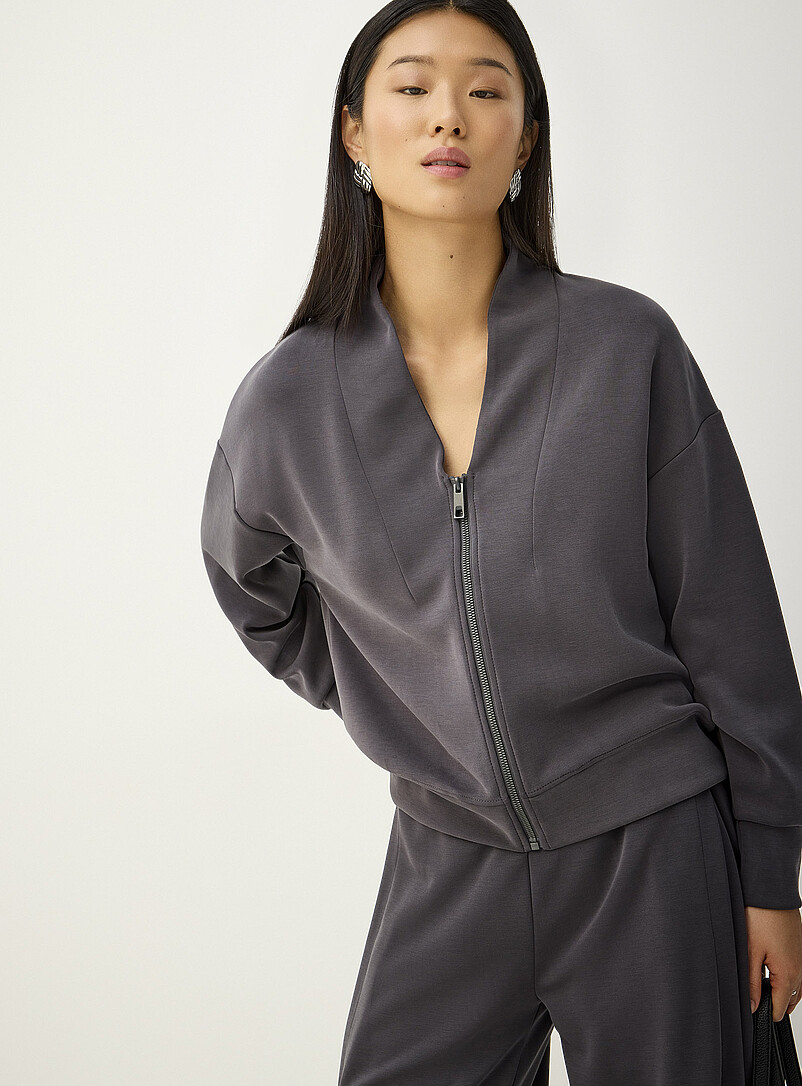 Peachskin V-neck zip-up sweatshirt | Icône | Women's Sweatshirts