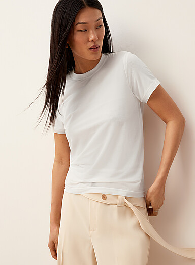 Le t-shirt carr&eacute; fluide microfilet