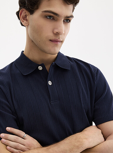 Le polo jersey rayures c&ocirc;tel&eacute;es <b>Coupe standard</b>