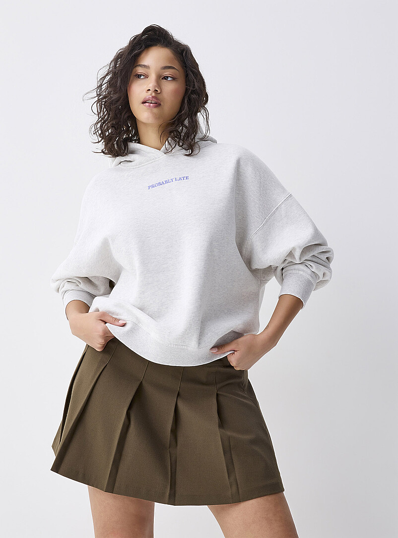 Twik: Le sweat ample &agrave; capuche imprim&eacute; dos Gris p&acirc;le  pour femme