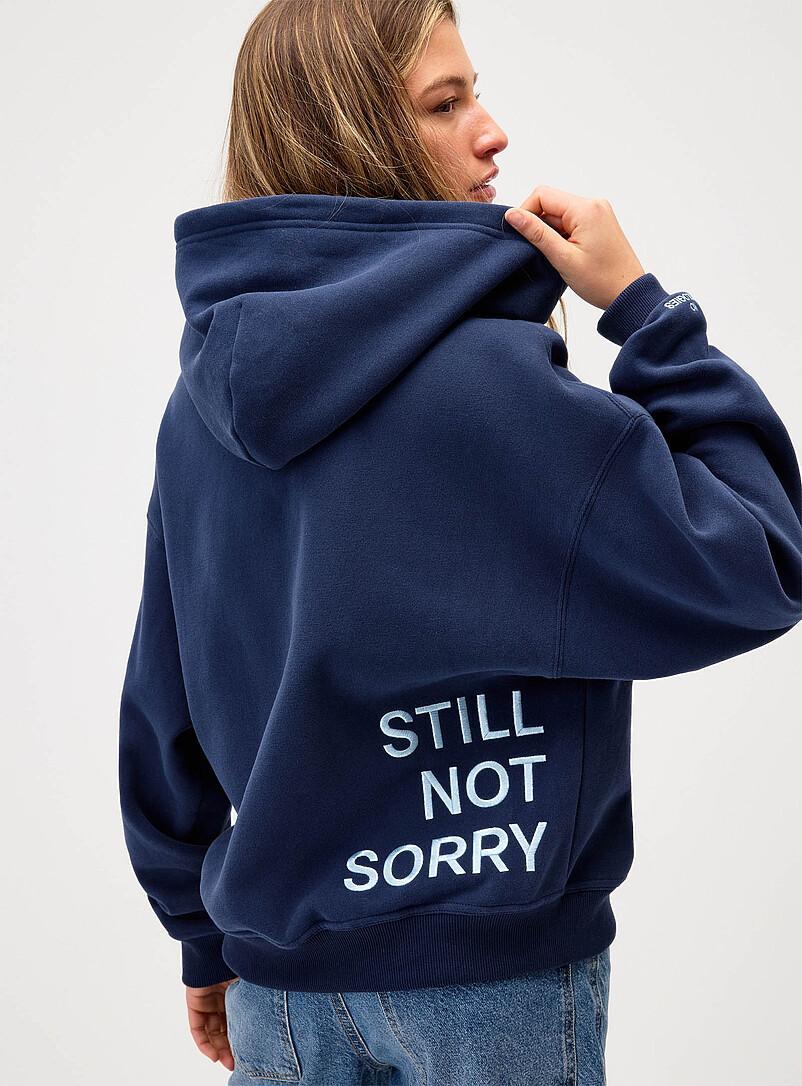 Twik: Le sweat ample &agrave; capuche imprim&eacute; dos Gris p&acirc;le  pour femme