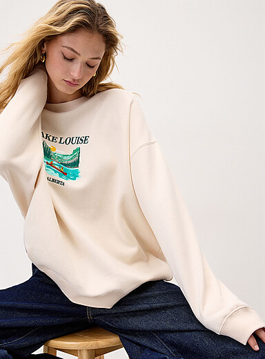 Oversized destination fleece sweatshirt