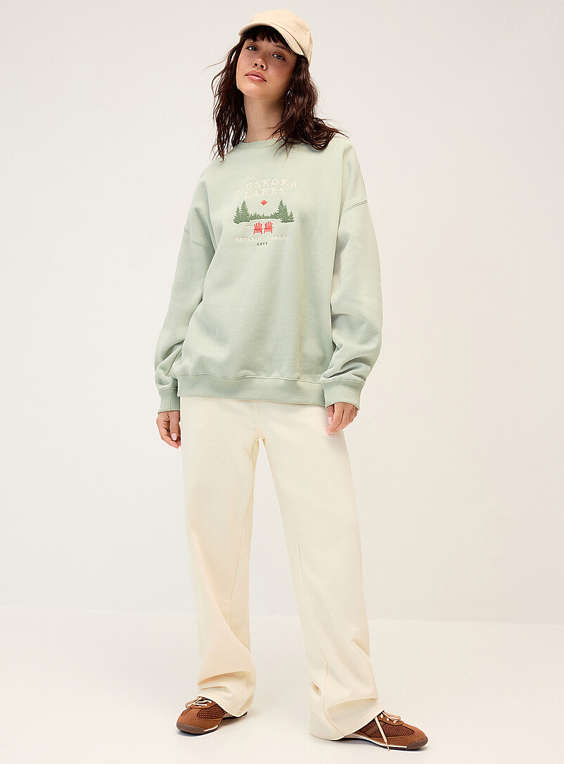 Oversized destination fleece sweatshirt | Twik | Women's