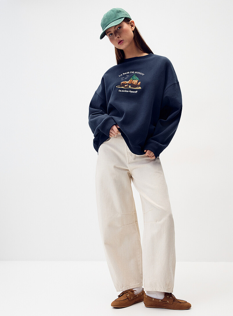 Twik: Le sweat ample molleton destination Nazar&eacute; pour femme