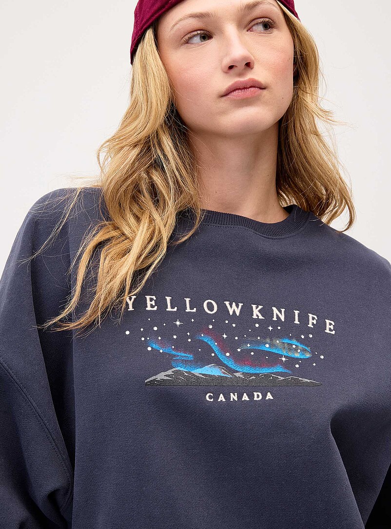 Twik: Le sweat ample molleton destination Nazar&eacute; pour femme