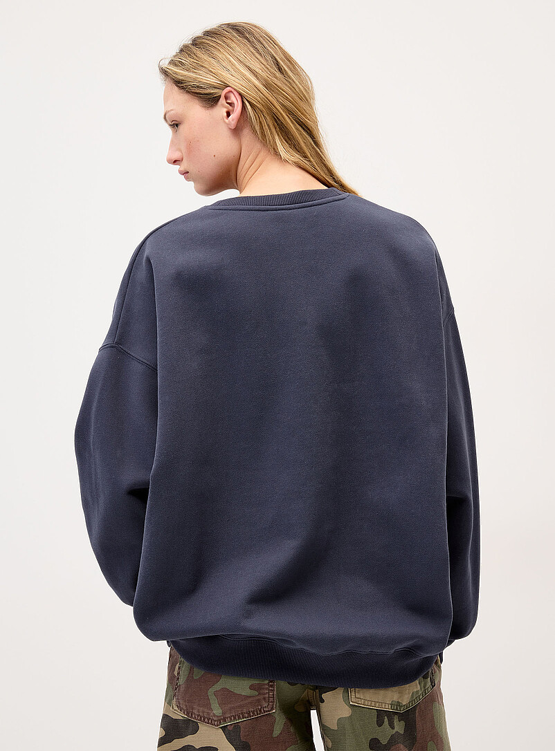 Twik: Le sweat ample molleton destination Nazar&eacute; pour femme