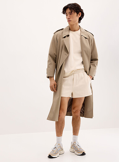 Structured jersey short <b>Inseam: 3" (8 cm)</b>