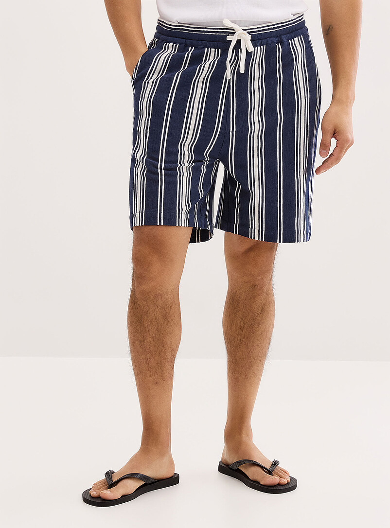 Le 31 Green Striped knit short <b>Inseam: 7" (18 cm)</b> for men