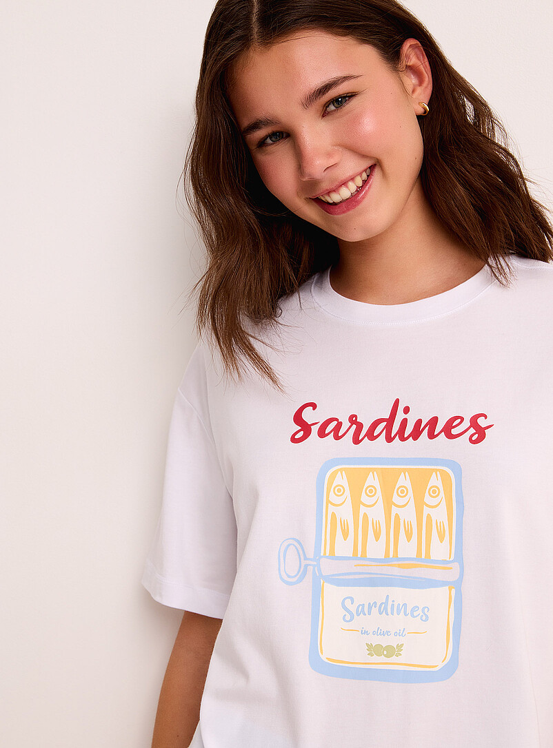 Ultra-comfortable loose T-shirt product image 2