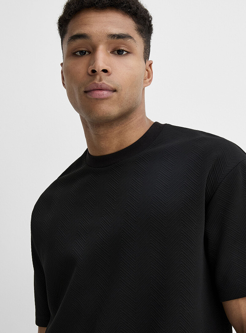 Embossed geo T-shirt product image 2