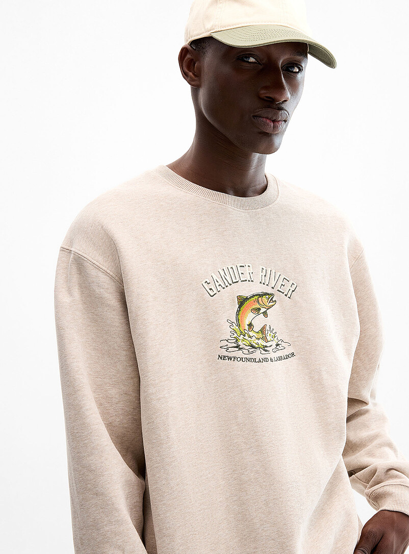 Canadian Destinations Sweatshirt Comfort Fit