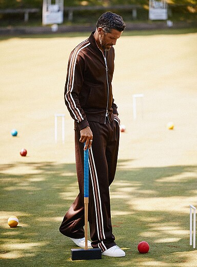 Le pantalon <i>track</i> retro <i>preppy</i>