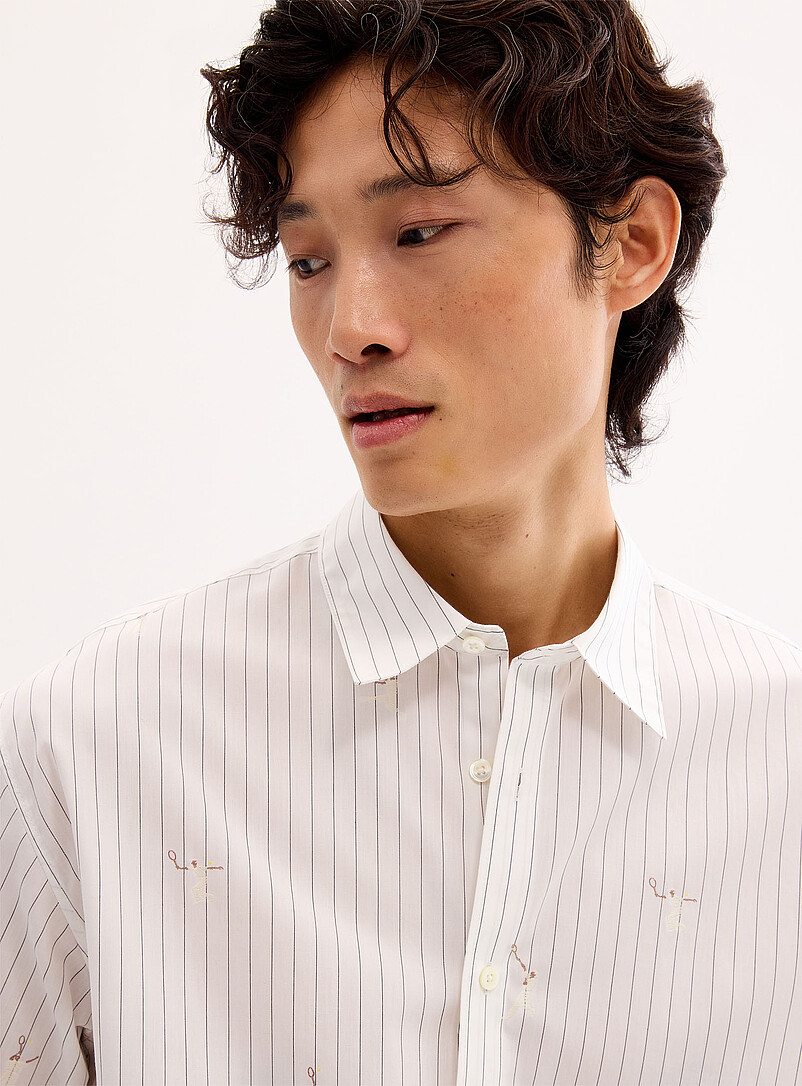 Lacoste: La chemise ray&eacute;e Tennis Man <b>Coupe relaxe</b> Blanc pour homme