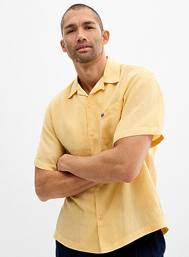 Lacoste Golden Yellow Maize pure linen camp shirt <b>Relaxed fit</b> for men