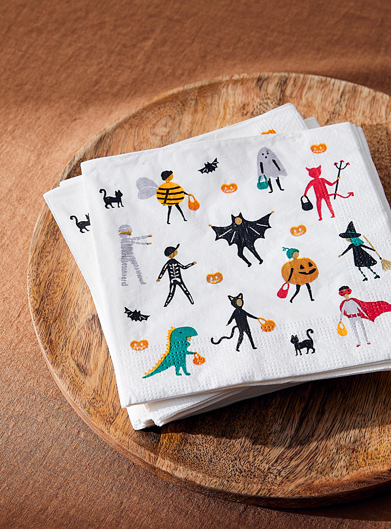 Danica Assorted Trick or treat paper napkins 16.5 x 16.5 cm. Pack of 25.