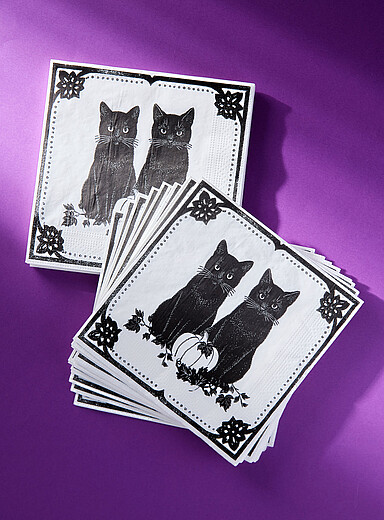 Black cats paper napkins 16.5 x 16.5&nbsp;cm. Pack of 25. <b>Halloween Collection</b>