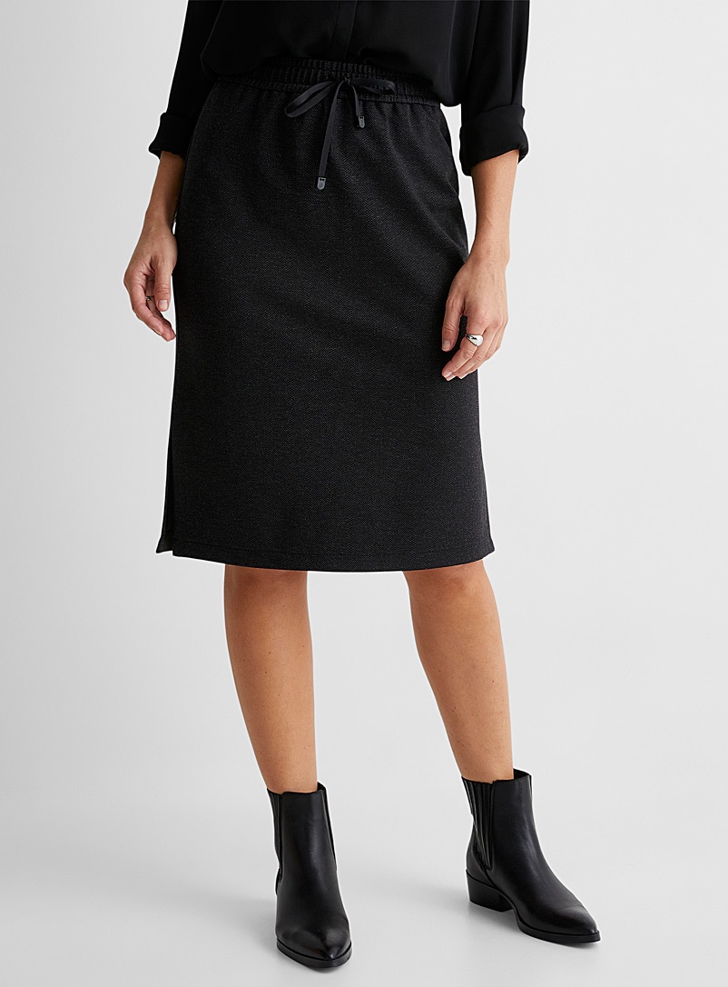 Contemporaine Patterned Black Herringbone knit skirt for women