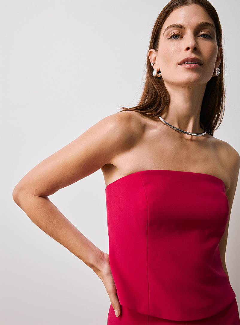Contemporaine: Le bustier minimaliste convertible Fuchsia pour femme