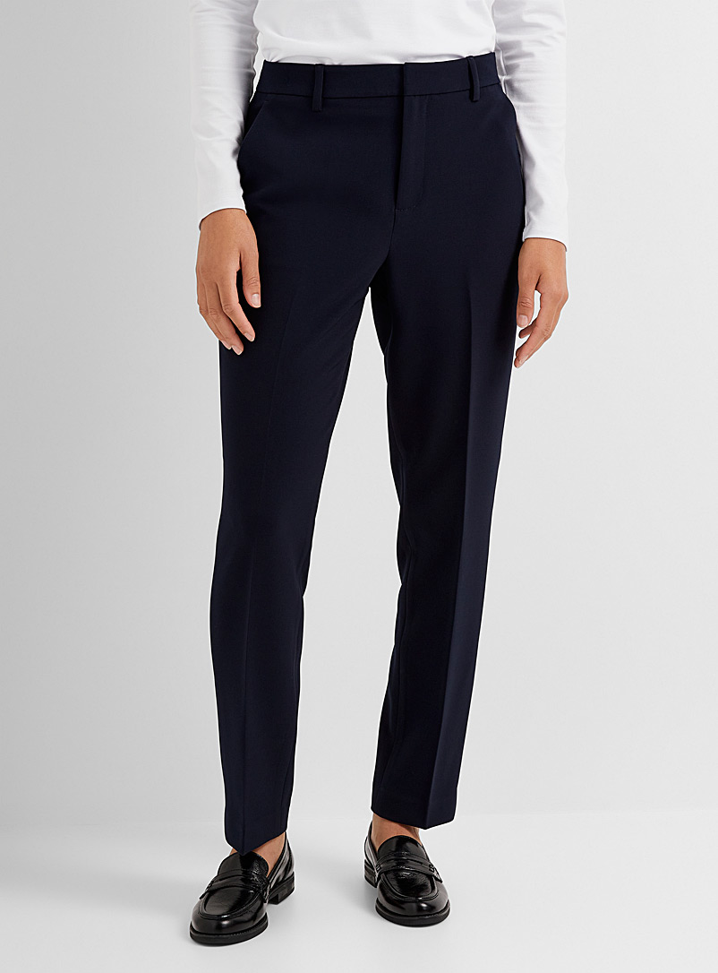 Contemporaine: Le pantalon cr&ecirc;pe tailleur <b>Coupe : jambe droite, taille haute</b> Vert pour femme