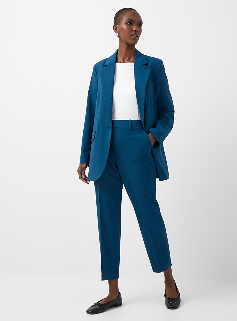 https://imagescdn.simons.ca/images/9718-215860-44-A1_2/stretch-slim-fit-pant.jpg?__=18