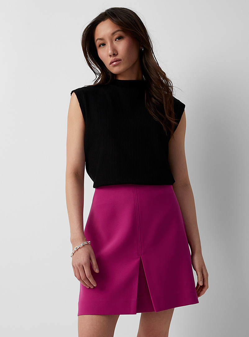 Contemporaine Medium Pink V slit miniskirt for women