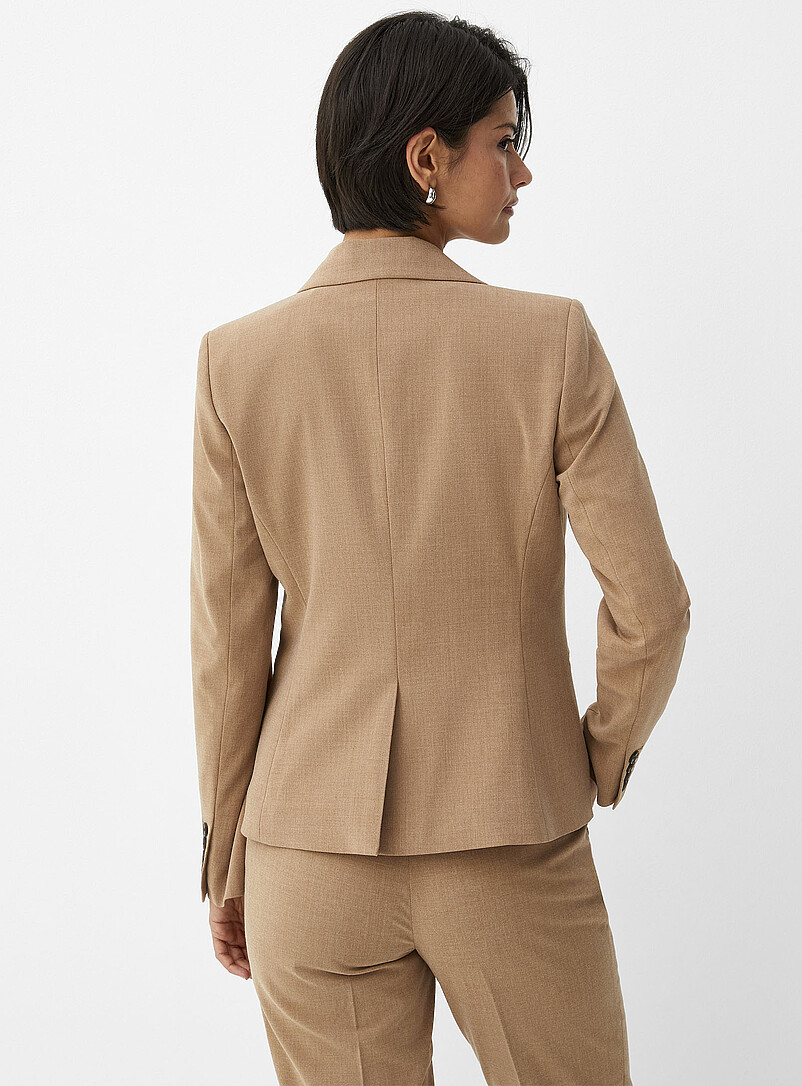 Contemporaine: Le veston extensible court un bouton Miel - Chameau pour femme