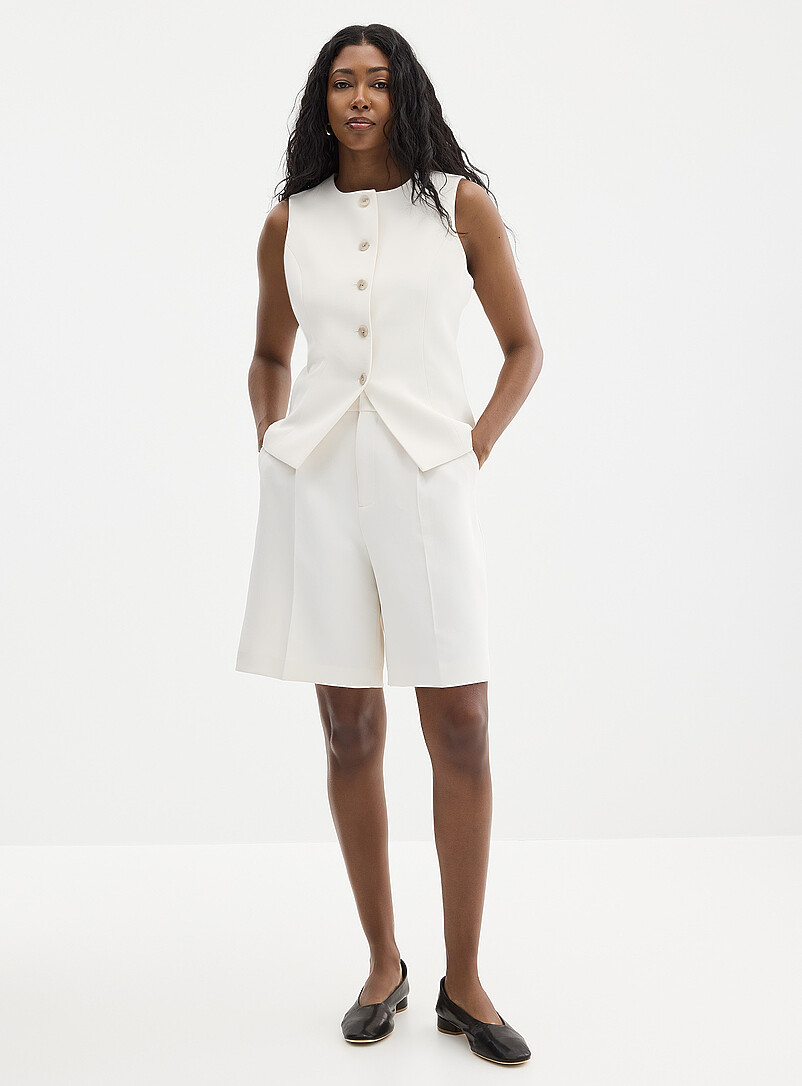 Textured crepe crew-neck vest | Contemporaine | | Simons