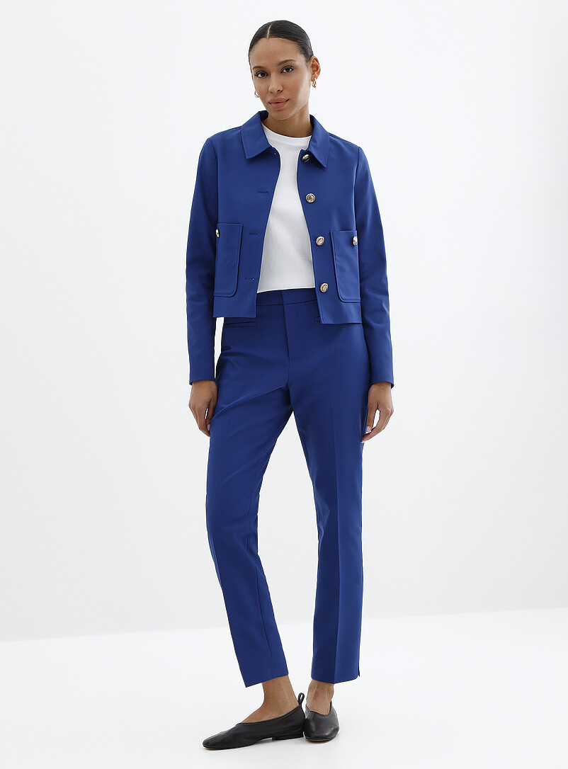 Contemporaine: Le pantalon structur&eacute; poches passepoil&eacute;es <b>Coupe : jambe ajust&eacute;e, taille haute</b> Bleu marine - Bleu nuit pour femme