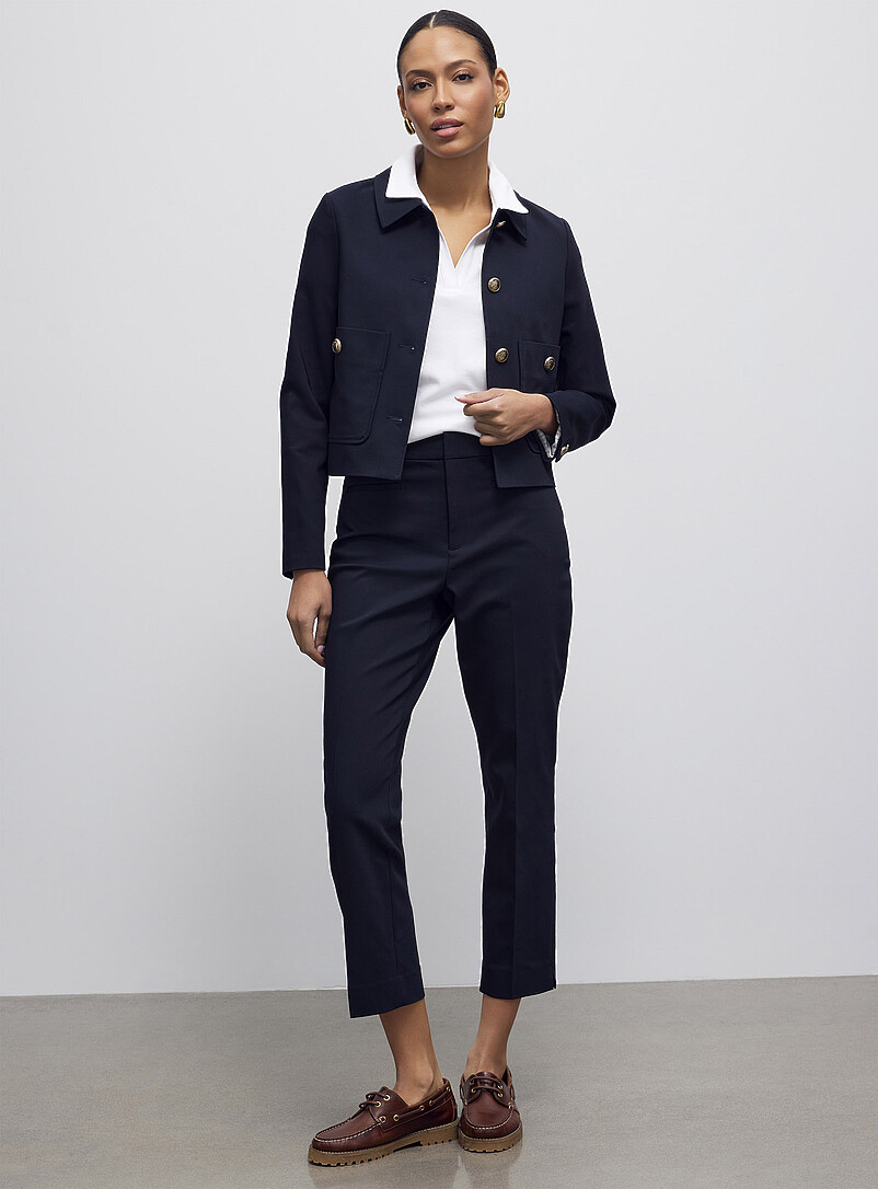 Contemporaine: Le veston col chemise boutons armoiries Rouge pour femme