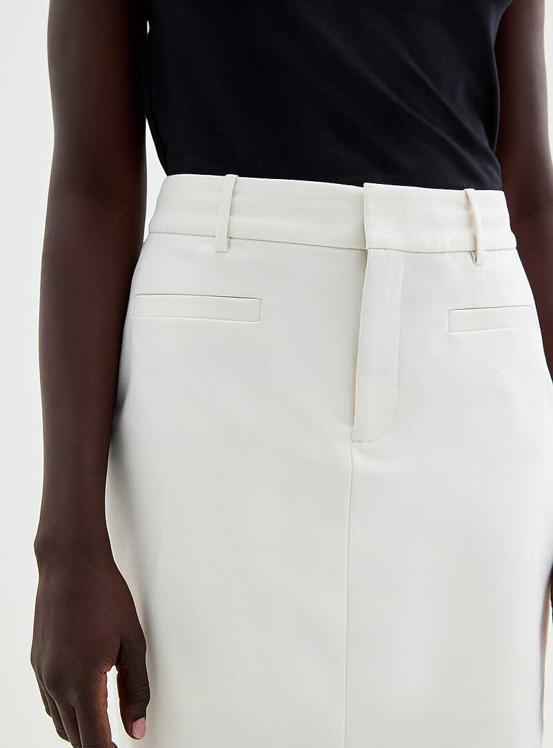 Contemporaine Red Piped pockets structured skort for women