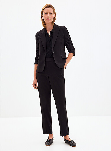 Contemporaine Sand Soft and stretch pant <b>Fit: Semi-slim leg, mid rise</b> for women