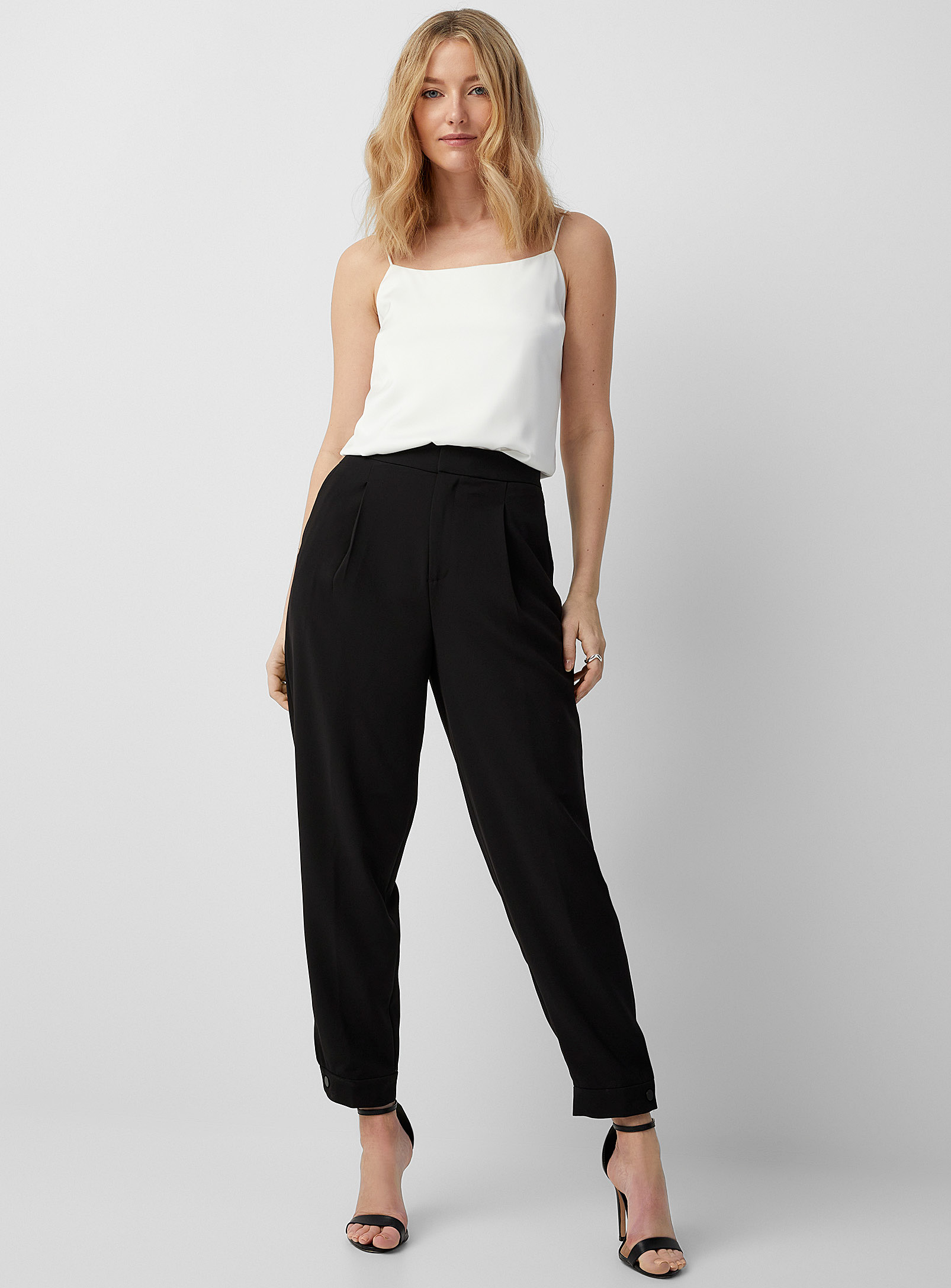 Contemporaine Flowing Balloon Pant In Black