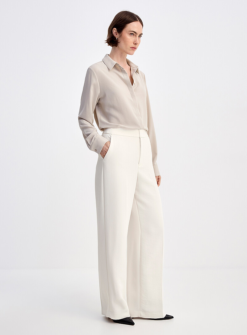 Moderne Textured Crepe Pant
