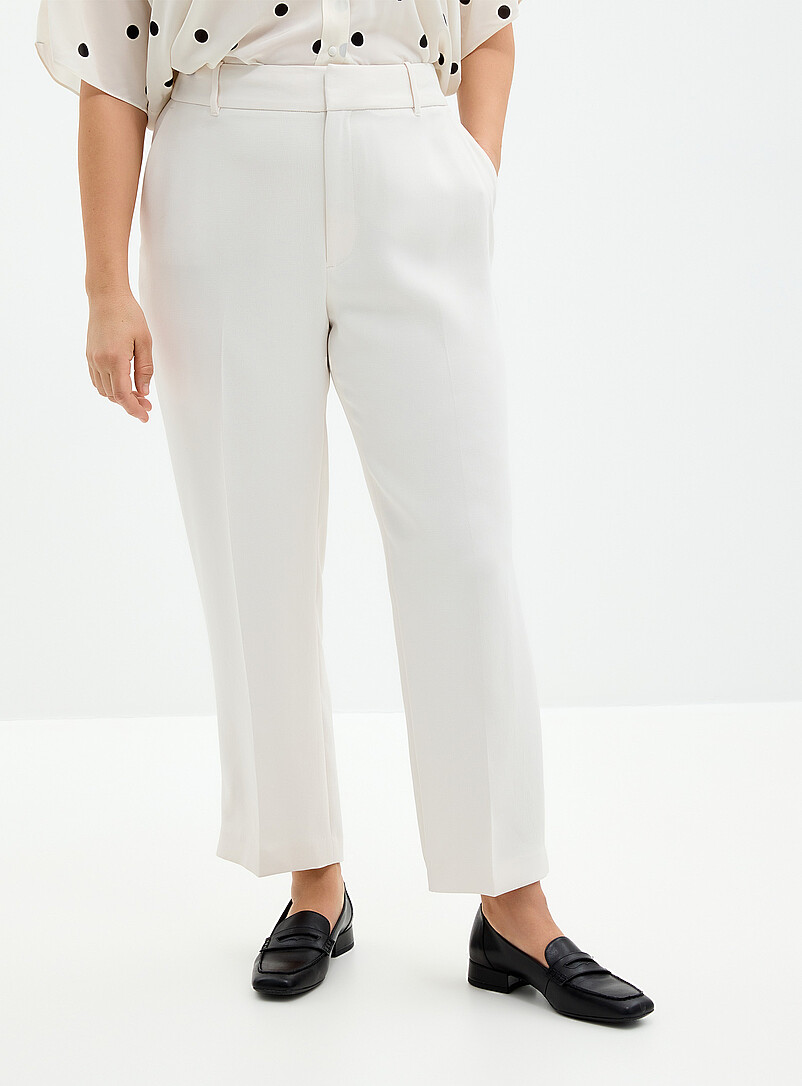 Universal textured crepe dress pant Fit: Semi-slim leg, mid rise product image 2
