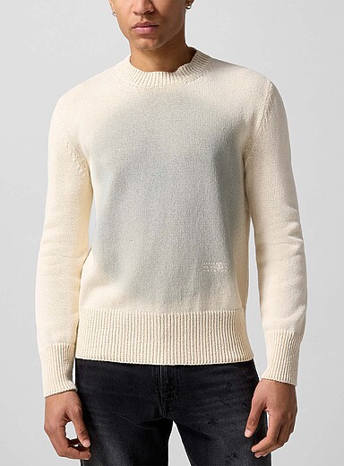 MM6 Maison Margiela: Le chandail tricot brut imprim&eacute; a&eacute;rosol Blanc pour homme