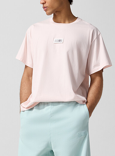 MM6 Maison Margiela: Le t-shirt &eacute;tiquette centr&eacute;e Rose pour homme