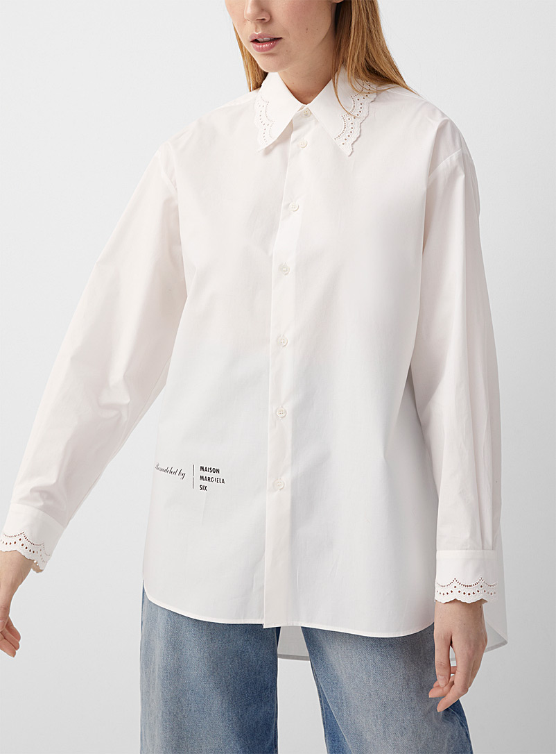 MM6 Maison Margiela: La chemise surdimensionnée à dentelle Blanc pour femme