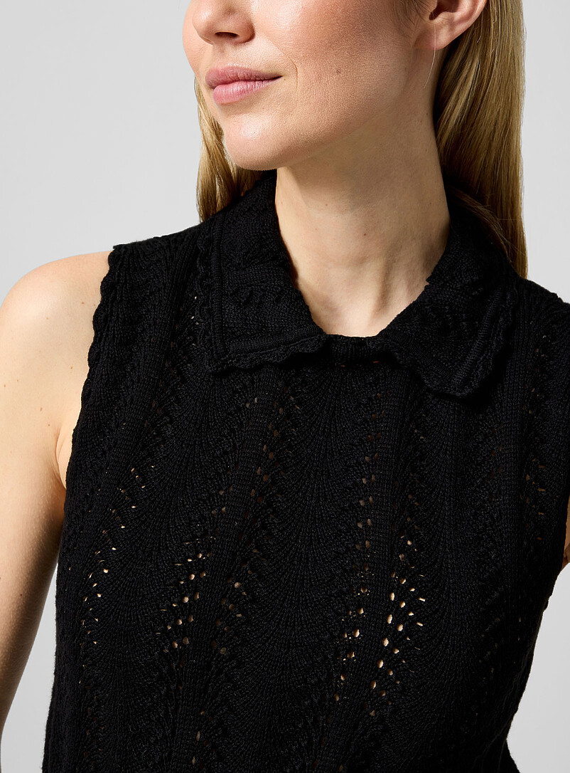 Smythe: Le chandail sans manches &agrave; col pointu Noir pour femme