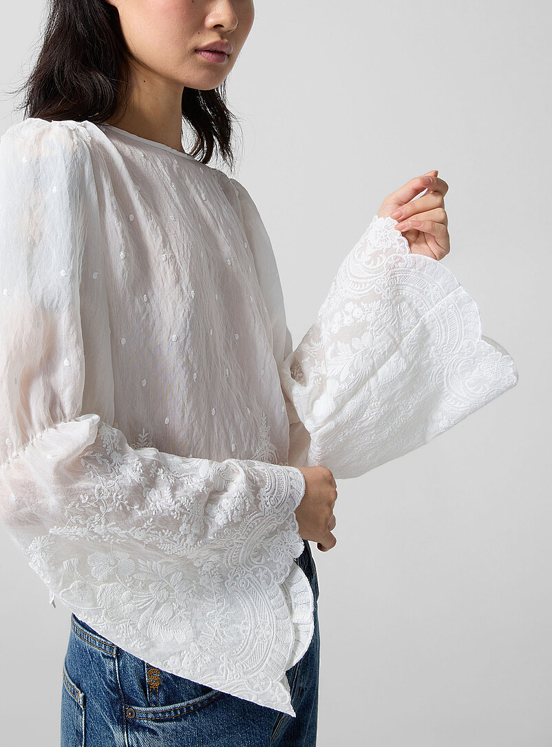Embroidered bell-sleeve blouse product image 2