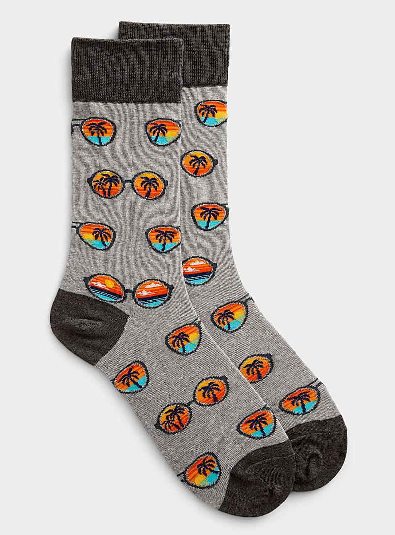 Hot Sox Patterned Grey Tropical view sock for men