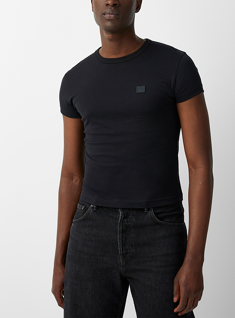 Acne Studios: Le t-shirt court écusson Face Noir pour homme