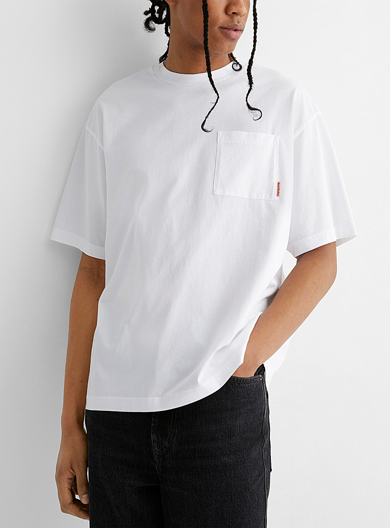 Acne Studios: Le t-shirt coton poche plaquée Blanc pour homme