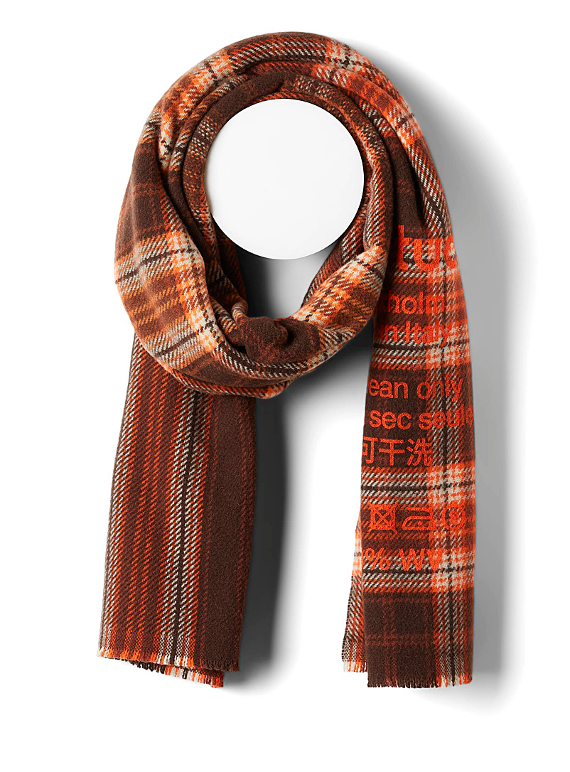 Acne Studios: Le grand foulard tartan en laine flamme Brun pour femme
