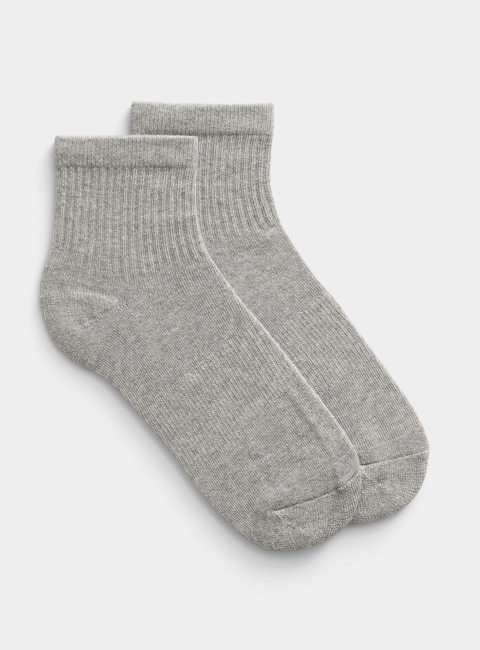 Simon's Solid Colour Ankle Socks In Light Grey